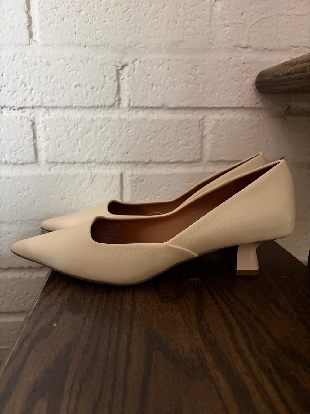 Franco Sarto Ivory Kitten Heels- Size 6.5- Like New!!
